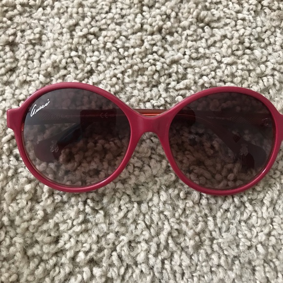 Gucci Other - Girls gucci sunglasses